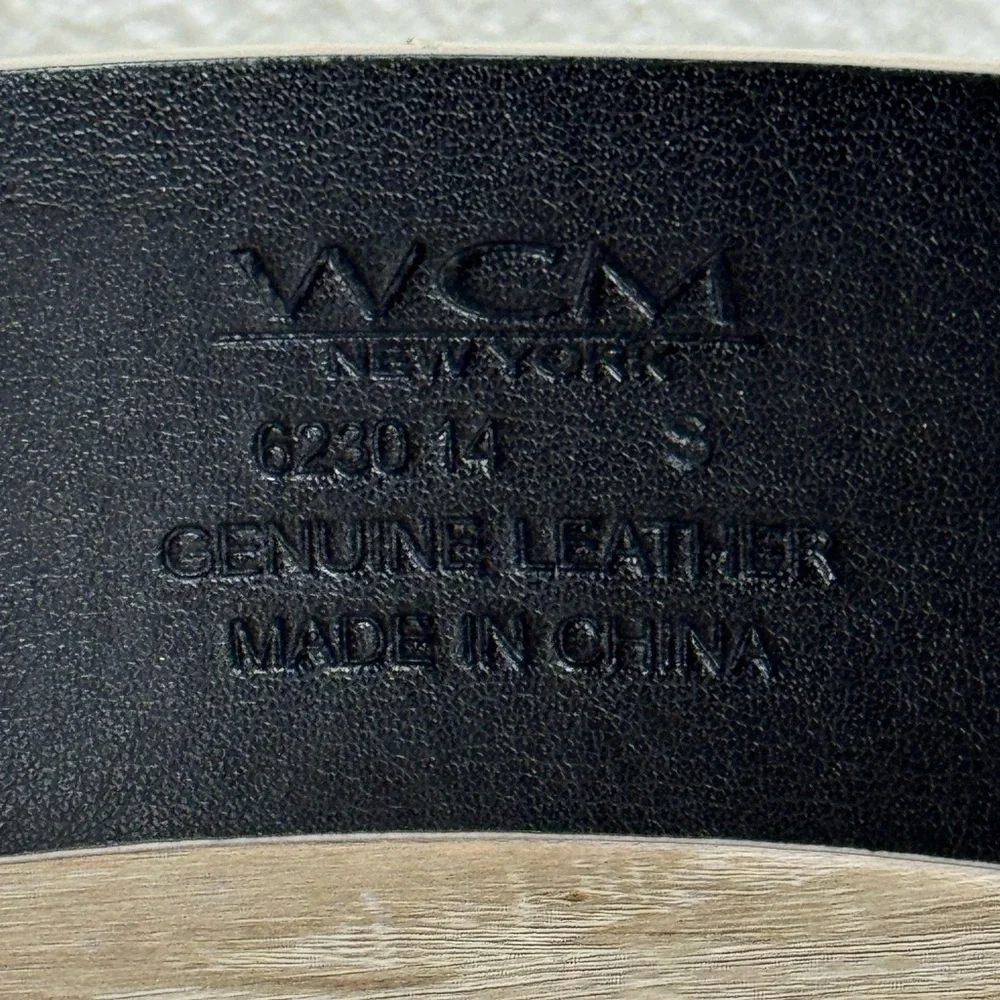 WCM New York White/Tan Structured Embossed Wide Leather Belt and Buckle SizeS